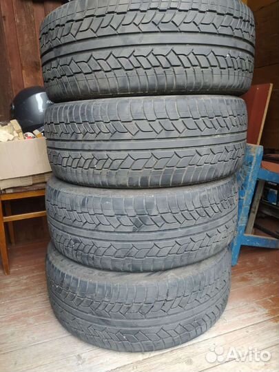 Achilles Desert Hawk UHP 245/45 R20 109