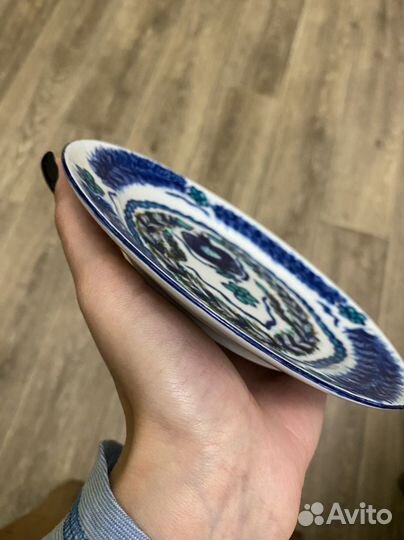 Тарелка с ручной росписью