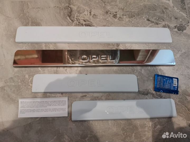 Накладки порогов нерж 3D Опель Астра