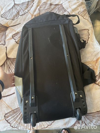 Сумка дорожная большая на колесах reebok