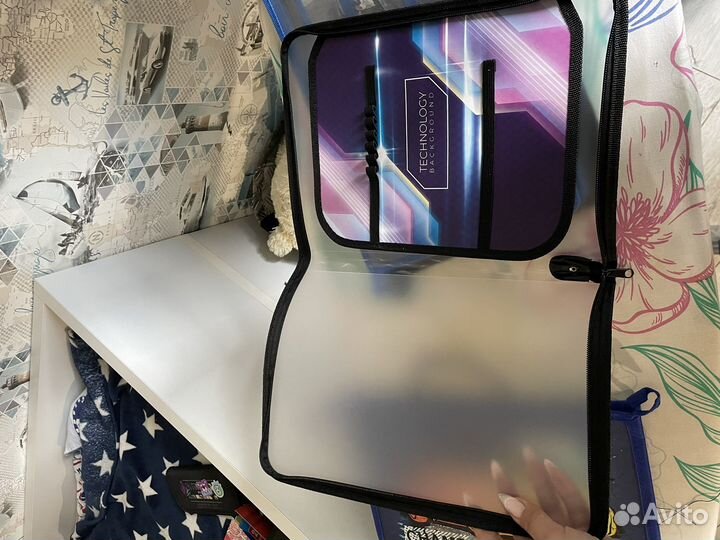 Пенал школьный, папки предметные