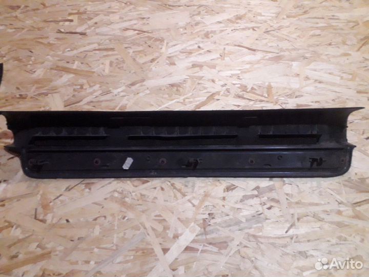 Toyota Avensis 2 накладка порога