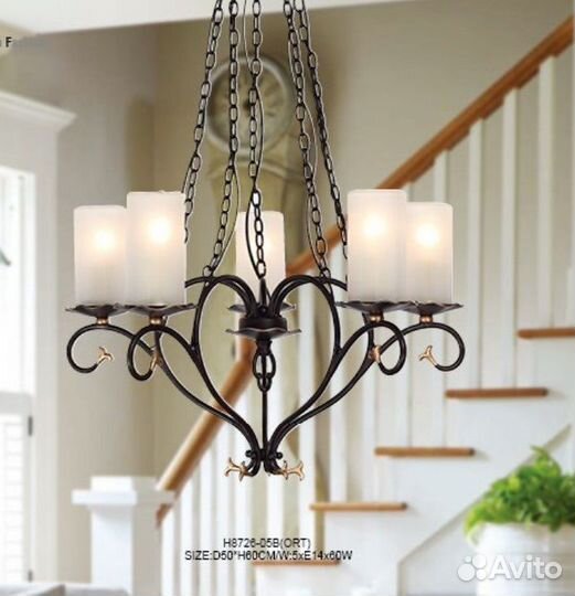 Люстра с элемениами ковки, на цепи