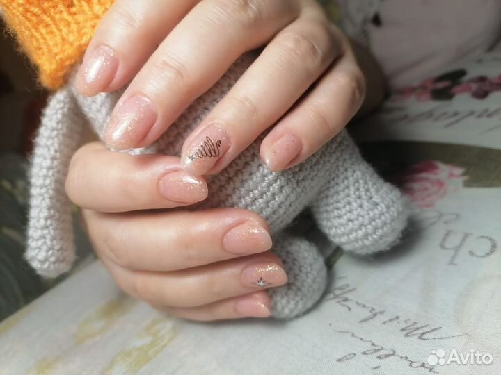 Модель на маникюр бесплатно