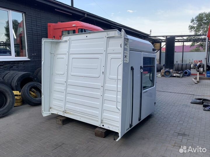 Кабина Renault Magnum