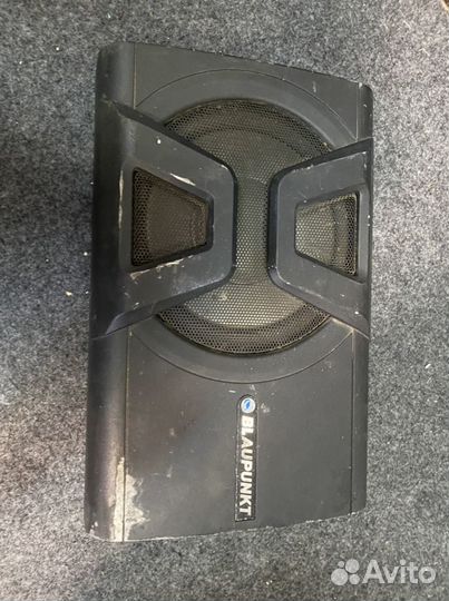 Активный сабвуфер на авто под сиденье