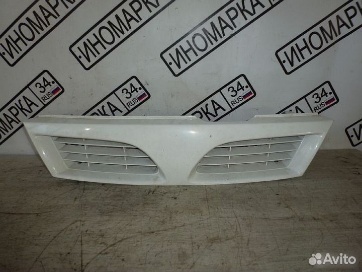 Решетка радиатора Ниссан Пульсар N15