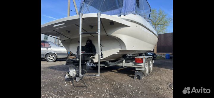 Bayliner 212 capri