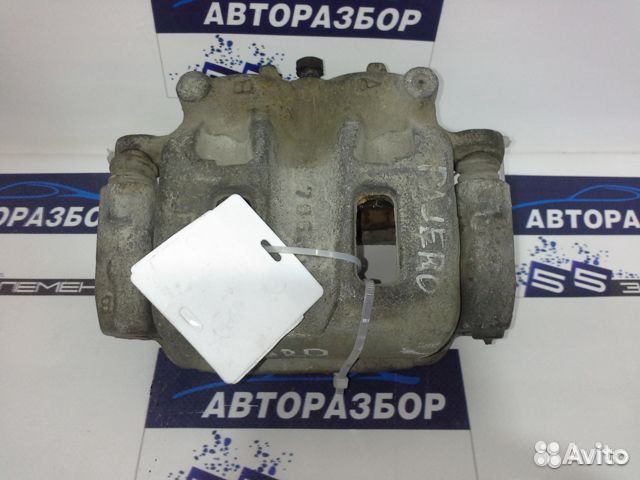 Суппорт передний Mitsubishi Pajero 4