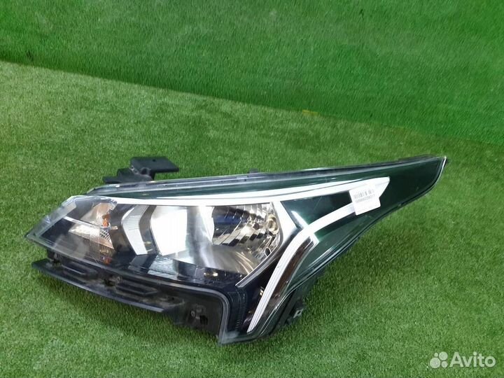 Фара левая Kia Rio