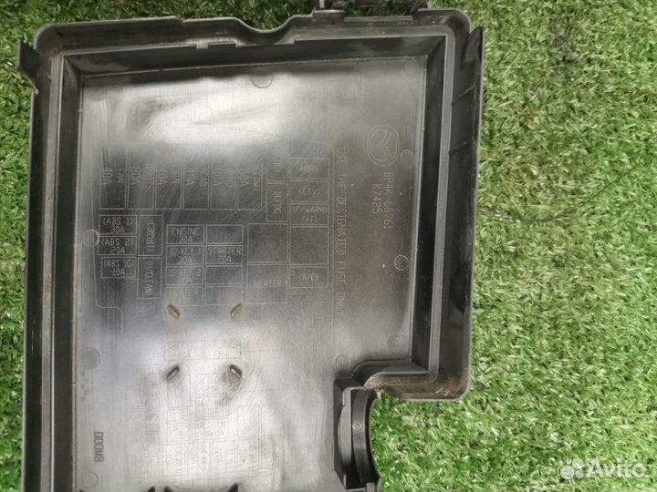 Блок предохранителей моторный Mazda 3 хетчбек BK