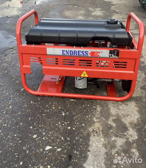 Бензиновый генератор