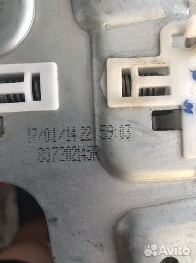 Электрический стеклоподъемник Рено Сандеро