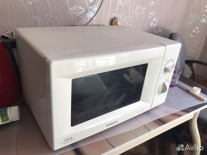 Микроволновая печь Samsung G2618CR