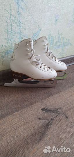 Коньки Risport Lux 180