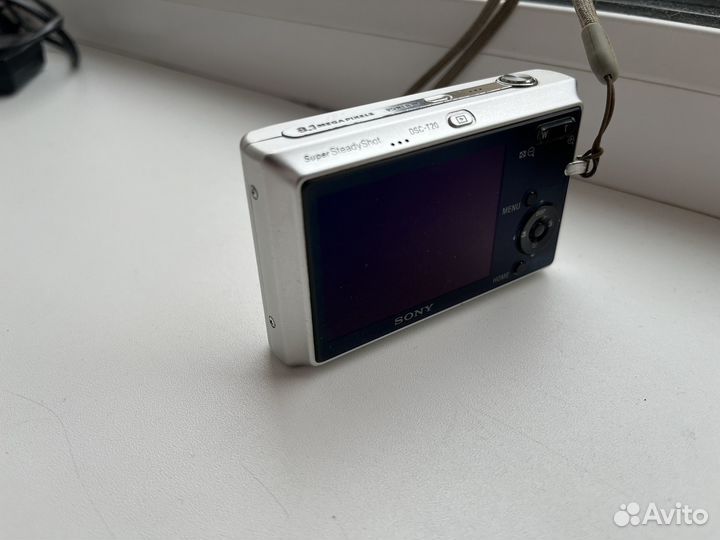 Sony Cyber-shot DSC-T20