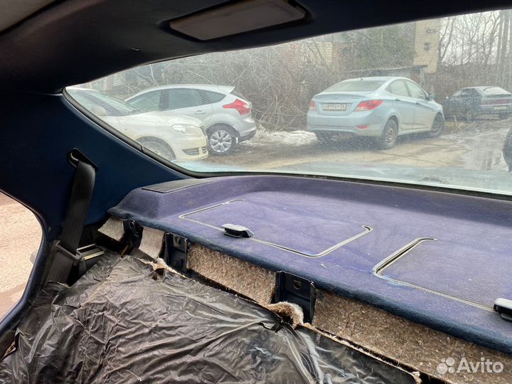 Задняя полка Mercedes W126