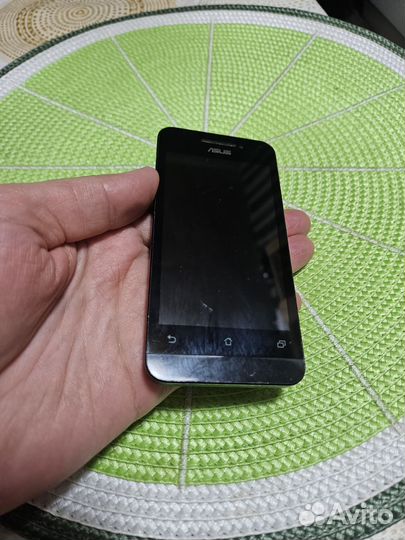 ASUS ZenFone 4 A400CG, 4 ГБ