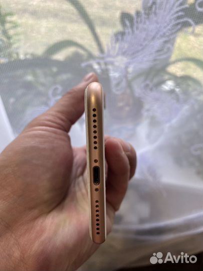 Телефон iPhone 8 plus