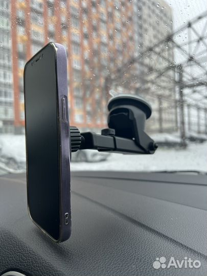 Держатель для телефона в машину