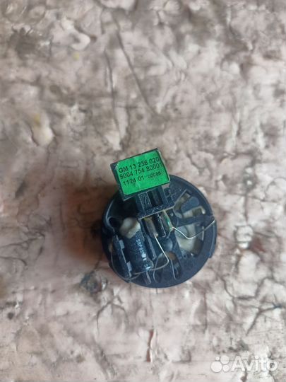 Пищалка динамик Opel astra H Zafira B 13236020