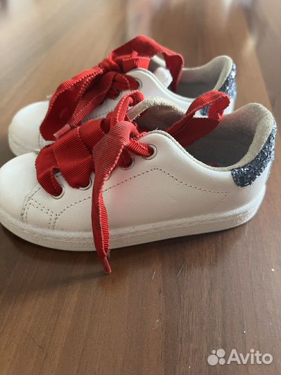 Кроссовки детские размер 26