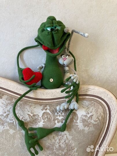 Вязаные игрушки лягушка Люсси