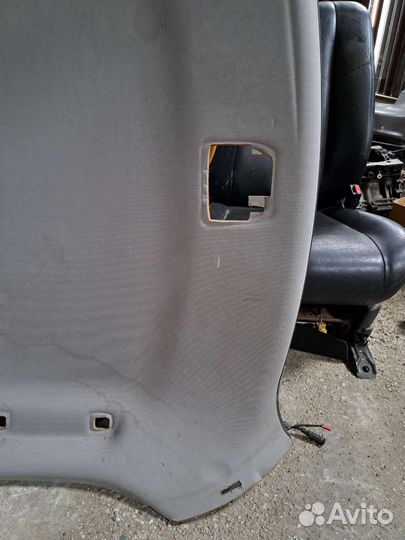 Обшивка потолка на Cadillac CTS