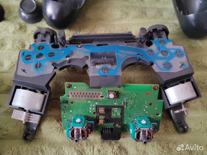 Запчасти от джостика Ps4