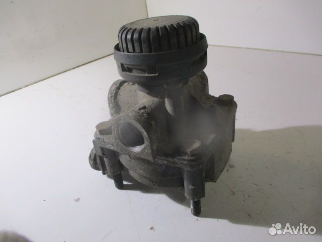 Ускорительный клапан wabco