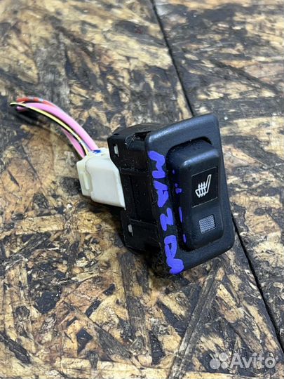 Кнопка обогрева сидений Мазда CX7