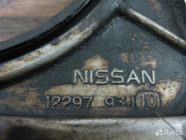 Крышка коленвала задняя Nissan Primera P10 (1990–1