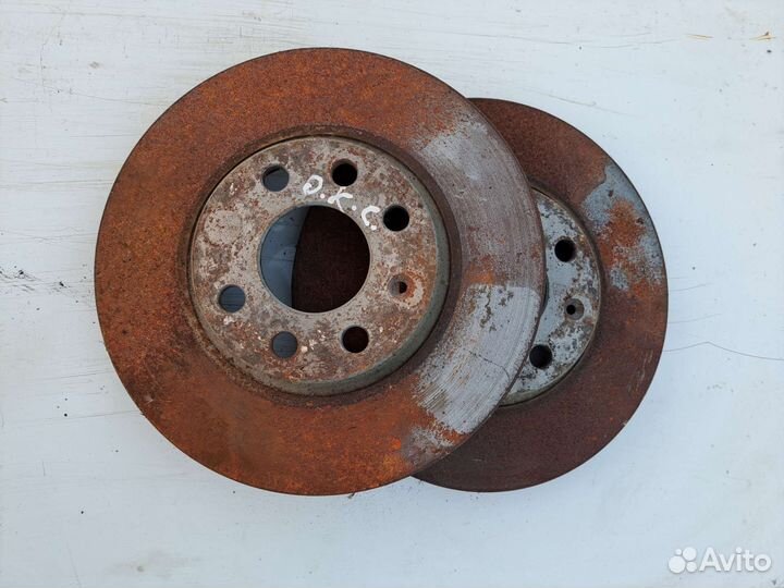 Опель Корса С диск тормозной