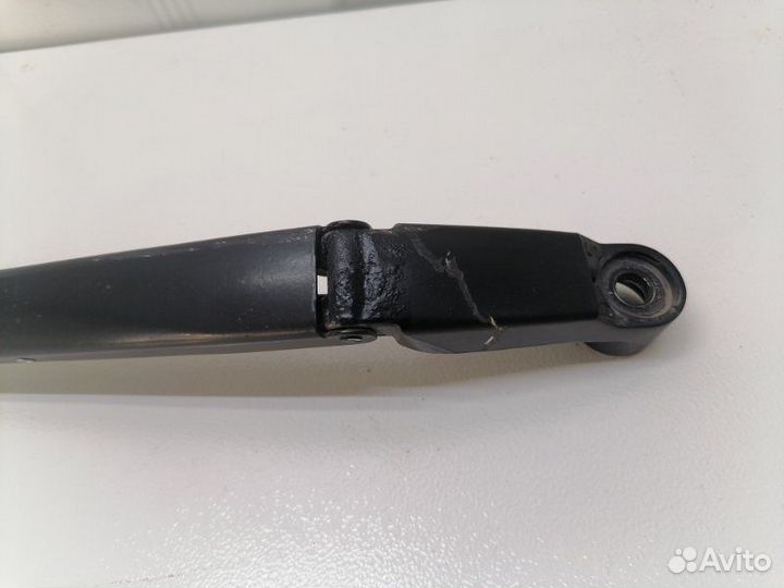 Поводок стеклоочистителя левый Toyota Corolla E150