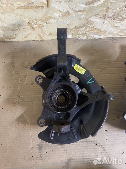 Кулак передний R Hyundai Creta