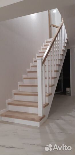 Лестница на металлокаркасе