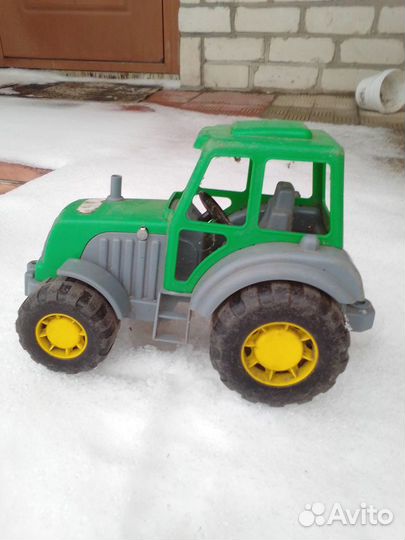 Детский трактор