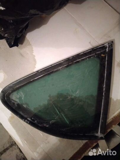 Заднее правое стекло Seat Altea XL