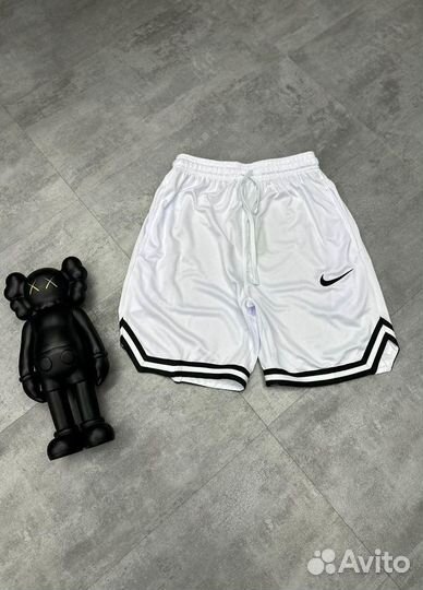 Шорты Nike
