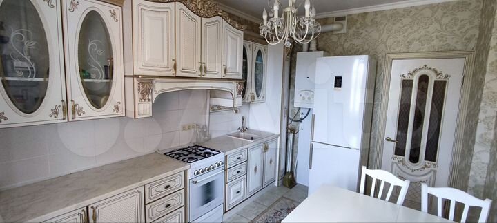 2-к. квартира, 64 м², 4/9 эт.