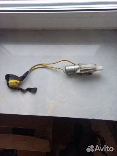 Механизм регулировки ремня безопасности Volkswagen