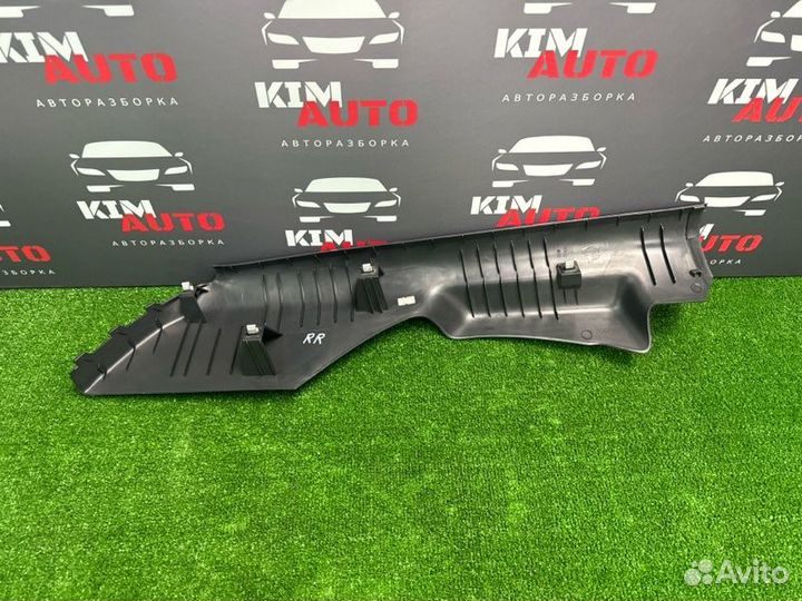 Накладка задней стойки правая Volkswagen Polo 5