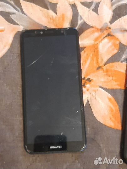 HUAWEI Y6 (2018), 2/16 ГБ