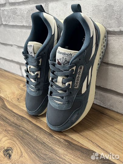 Кроссовки Мужские Reebok Classic Leather Hexalite