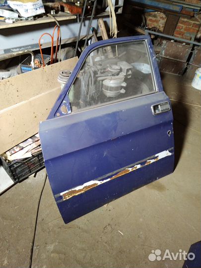 Капот двери газ 24