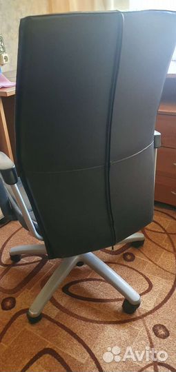 Компьютерное кресло руководителя бу