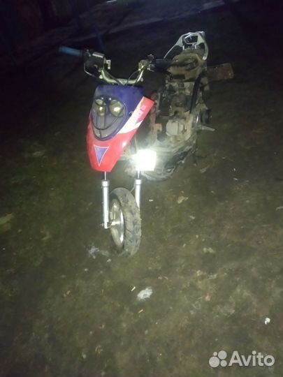 Продается скутер не на ходу надо за водную лапку