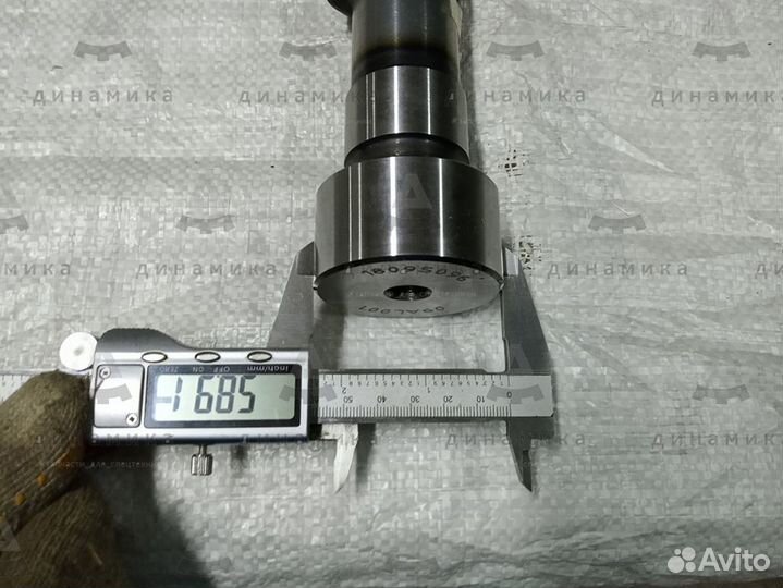 Распредвал двигателя Shanghai C6121 артикул 7E9980