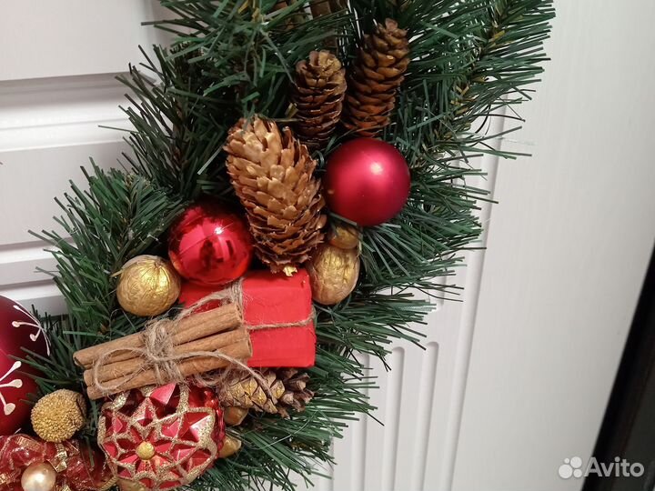 Венок на дверь рождественский