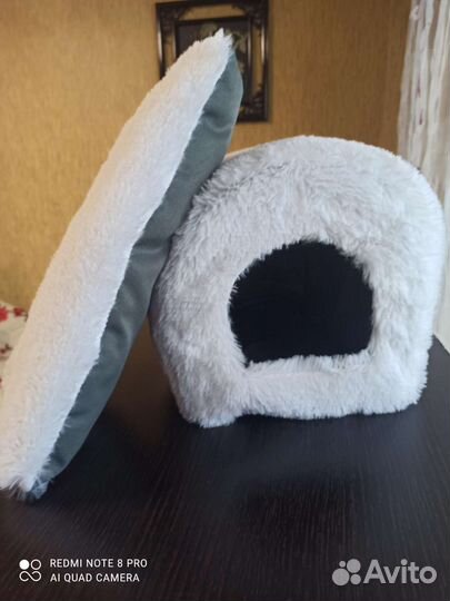 Домик лежанка для кошки и собаки